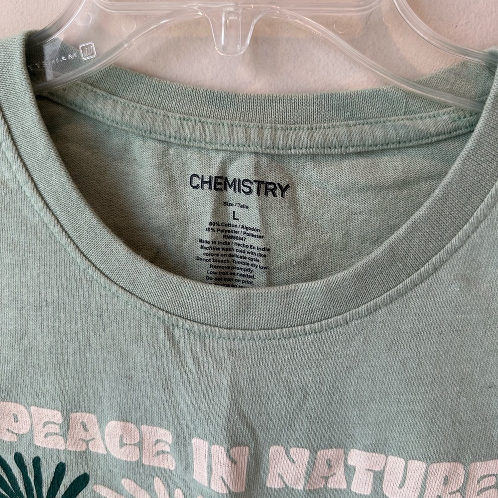 Floral Graphic Tee - Light Green - Picture 6 of 8